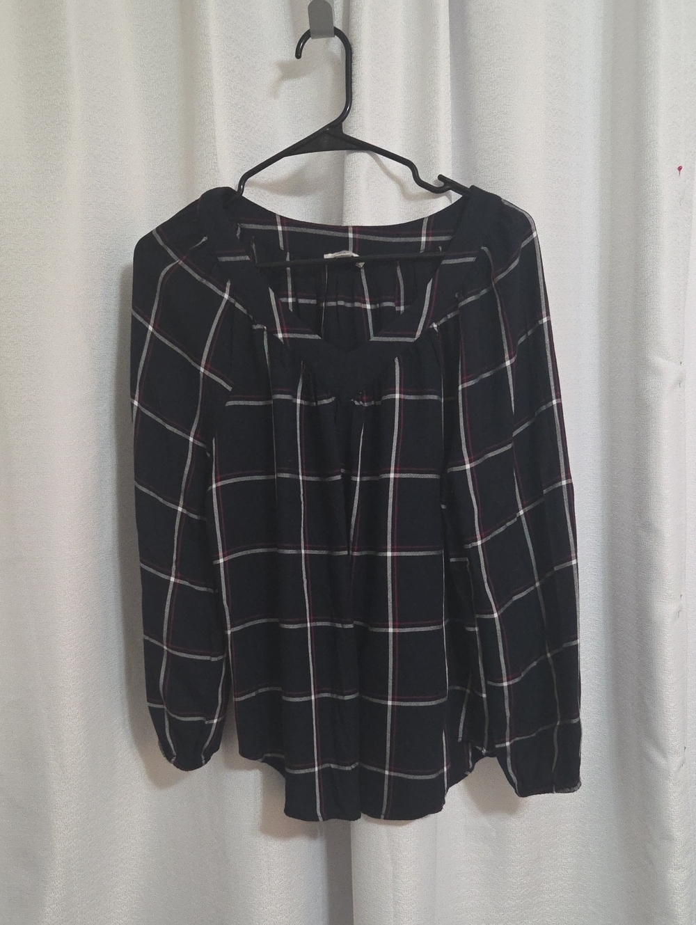 LOFT Black Plaid Long-Sleeve V-Neck Tunic Blouse